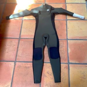Billabong wet suit very good condition